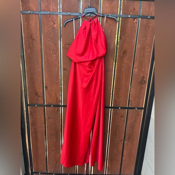 New House of CB ZANAB THIGH SLIT MAXI DRESS size small red rose - Picture 5 of 10